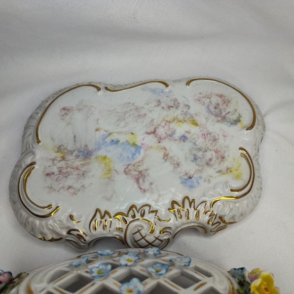 19th Century Carl Thieme Reticulated Centerpiece RARE WITH BASE - Picture 5 of 12